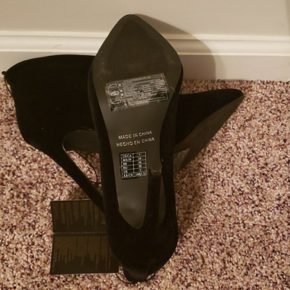 Velvet Booties - Picture 3 of 6